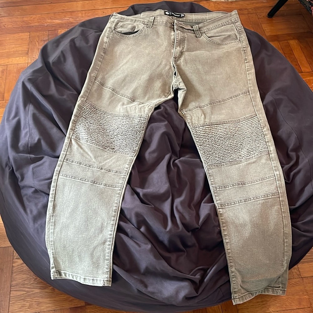 Olive Jeans